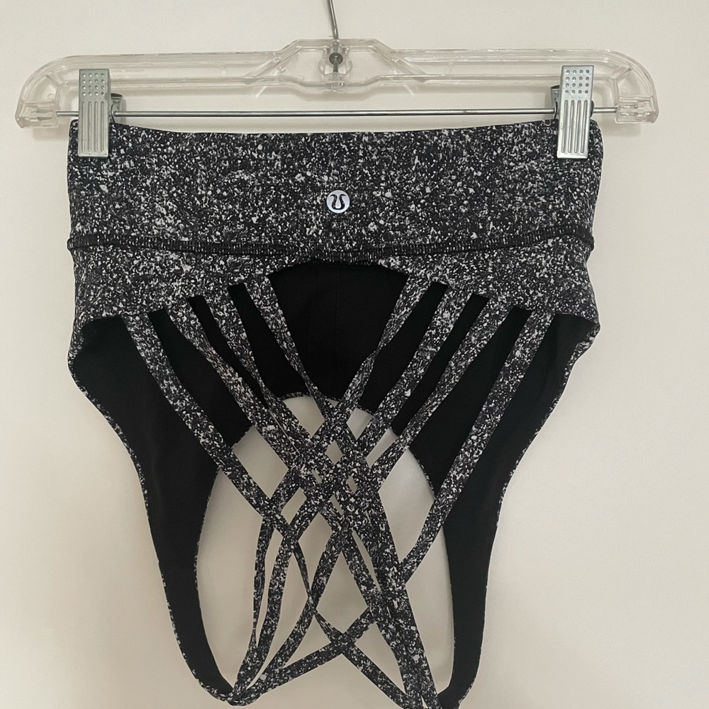 Lululemon Free To Be Moved Bra